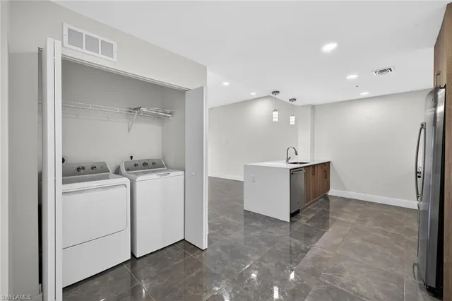 $1,800 | 26610 Rosewood Pointe Drive, Unit 202, Bonita Springs, FL 34135