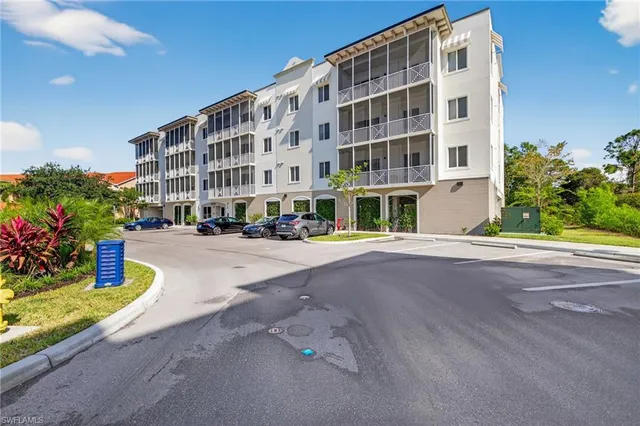 $1,800 | 26610 Rosewood Pointe Drive, Unit 202, Bonita Springs, FL 34135