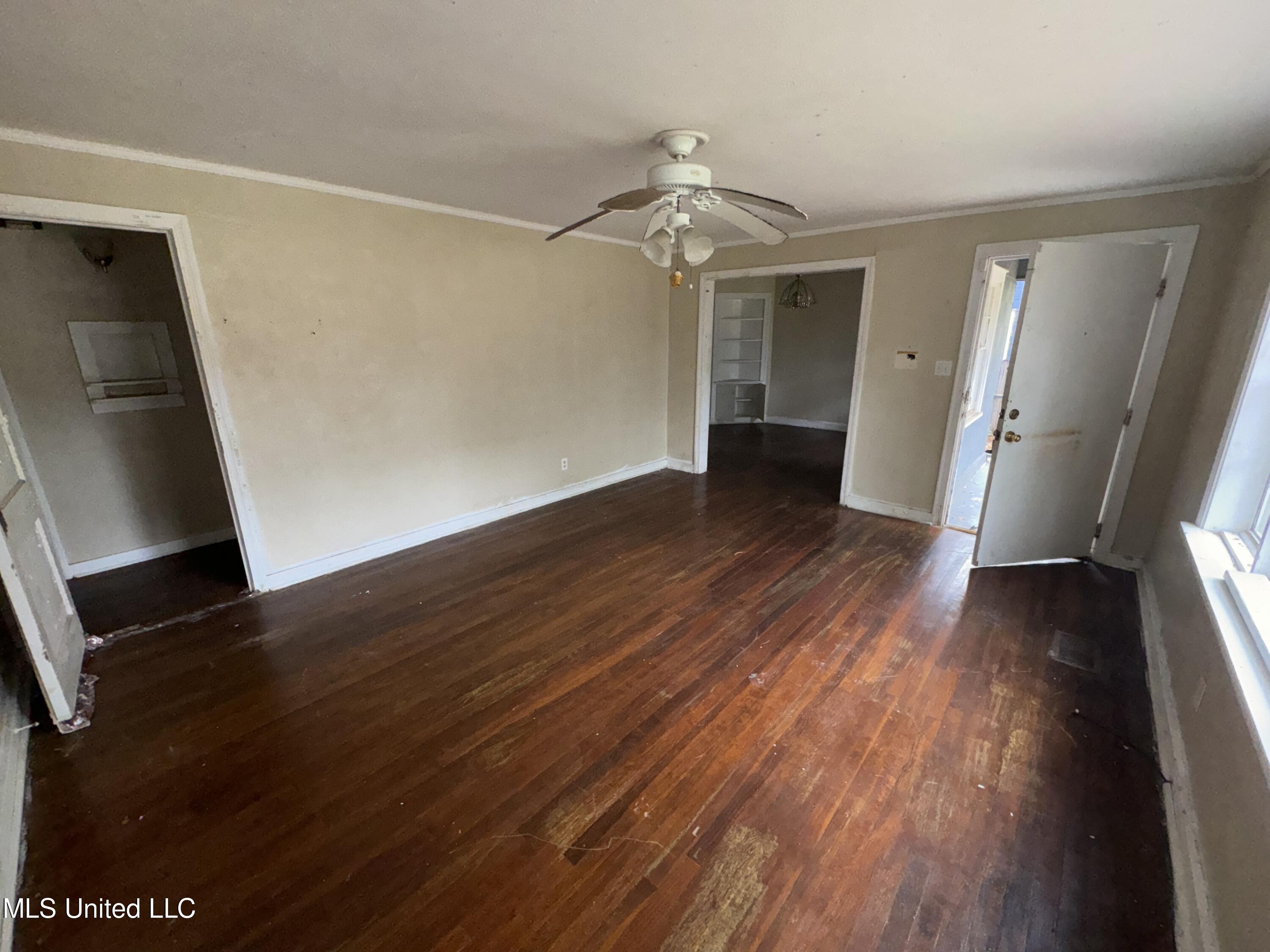 785 Cedarhurst Road Jackson, MS 39206 - Photo 3 of 5 IMG_5207