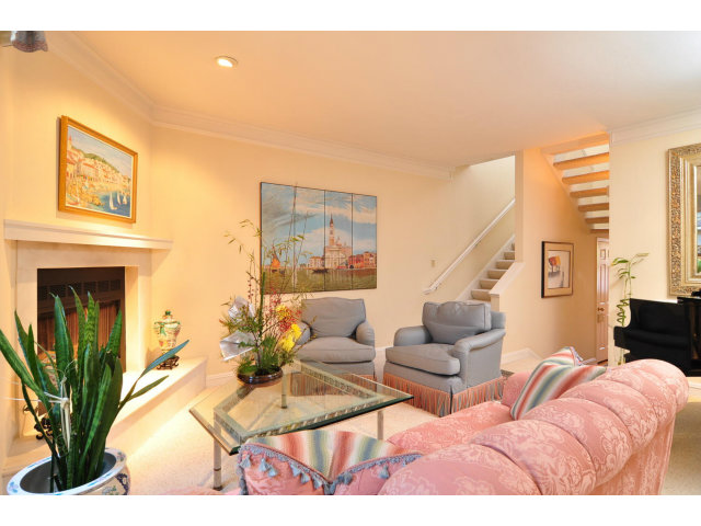 55 Roberts Road, Unit C Los Gatos, CA 95032 - Photo 3 of 18 Gallery Image 3