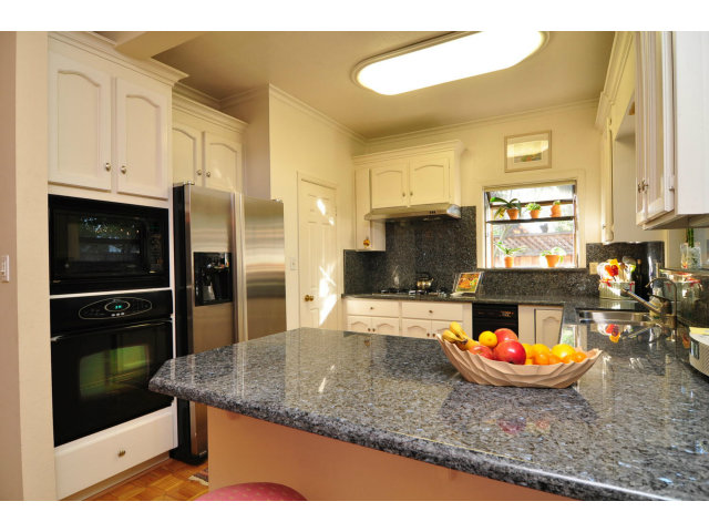 55 Roberts Road, Unit C Los Gatos, CA 95032 - Photo 5 of 18 Gallery Image 5