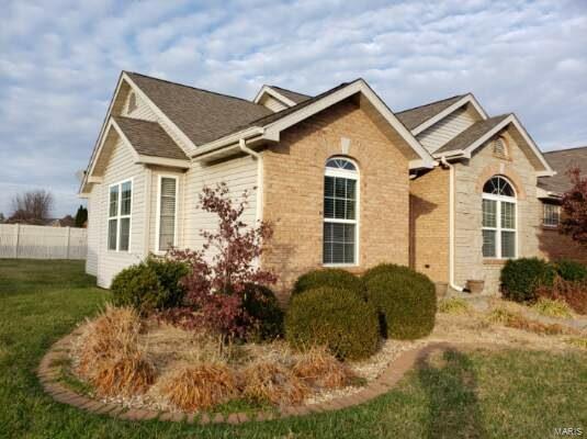 714 Wheatfield Road O'Fallon, IL 62269 - Photo 2 of 33