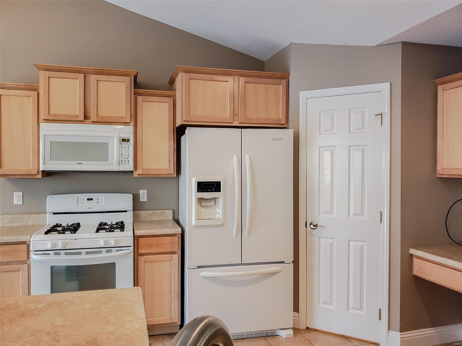 714 Wheatfield Road O'Fallon, IL 62269 - Photo 12 of 33