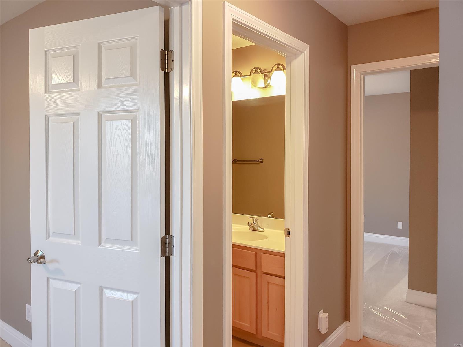 714 Wheatfield Road O'Fallon, IL 62269 - Photo 14 of 33