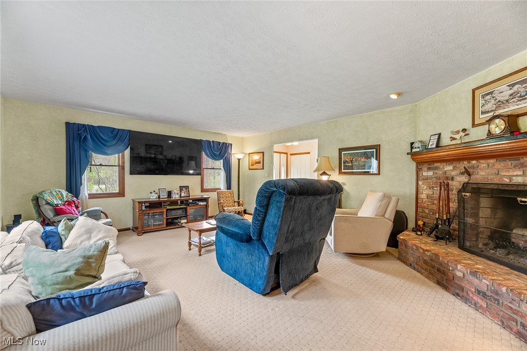 450 Jackson Road Aurora, OH 44202 - Photo 5 of 34 Gallery Image 5