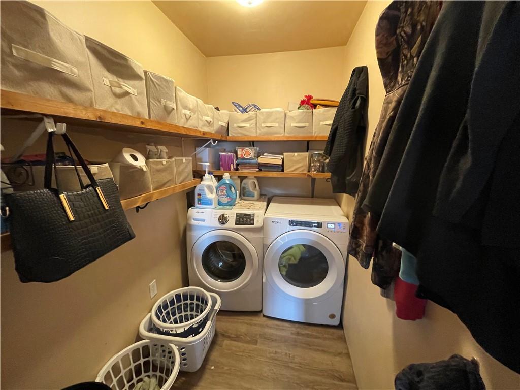 366 Stevenson Road Greenville, PA 16125 - Photo 7 of 14 a utility room with dryer and washer