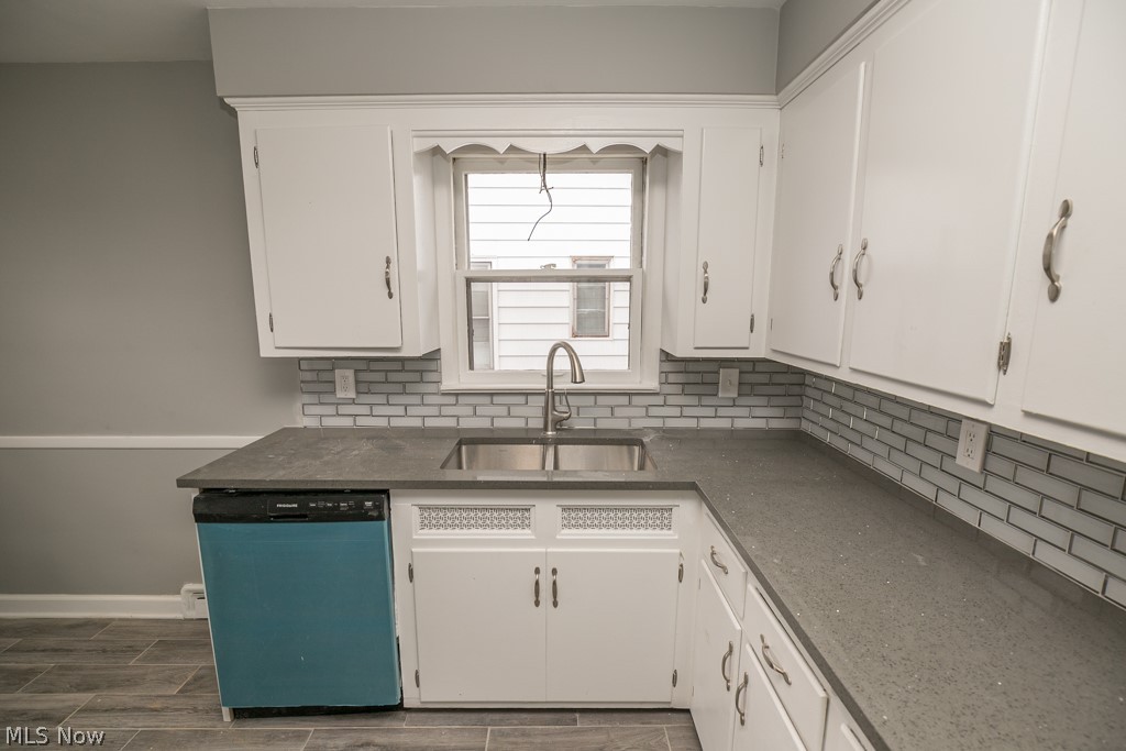 20710 Bowling Green Road Maple Heights, OH 44137 - Photo 4 of 28 Gallery Image 4
