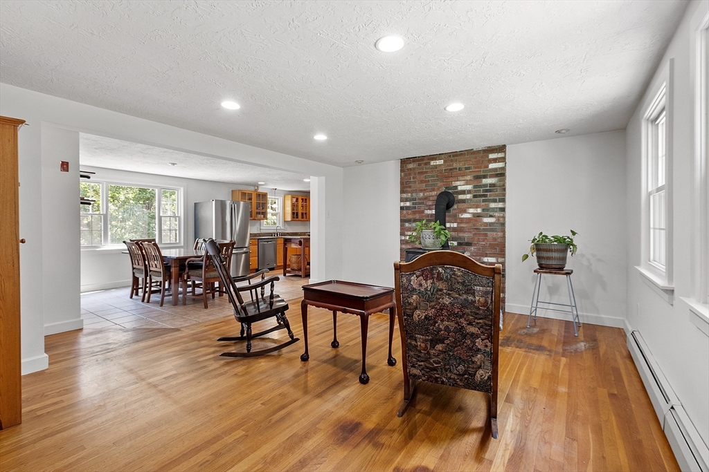 161 Beaman Road Princeton, MA 01541 - Photo 7 of 37 Gallery Image 7