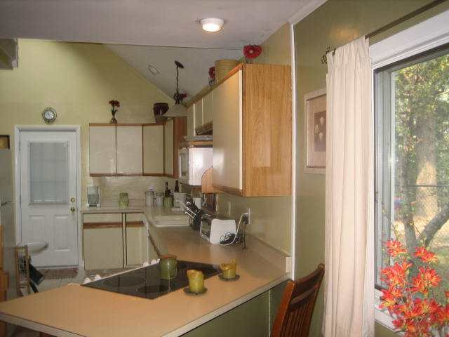 39 Southgate Road Colonie, NY 12211 - Photo 6 of 12 Photo 6