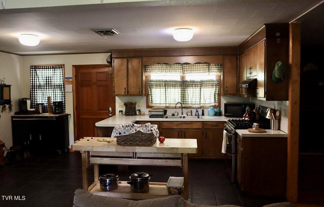 3219 Dungannon Road Coeburn, VA 24230 - Photo 15 of 65 Kit 2