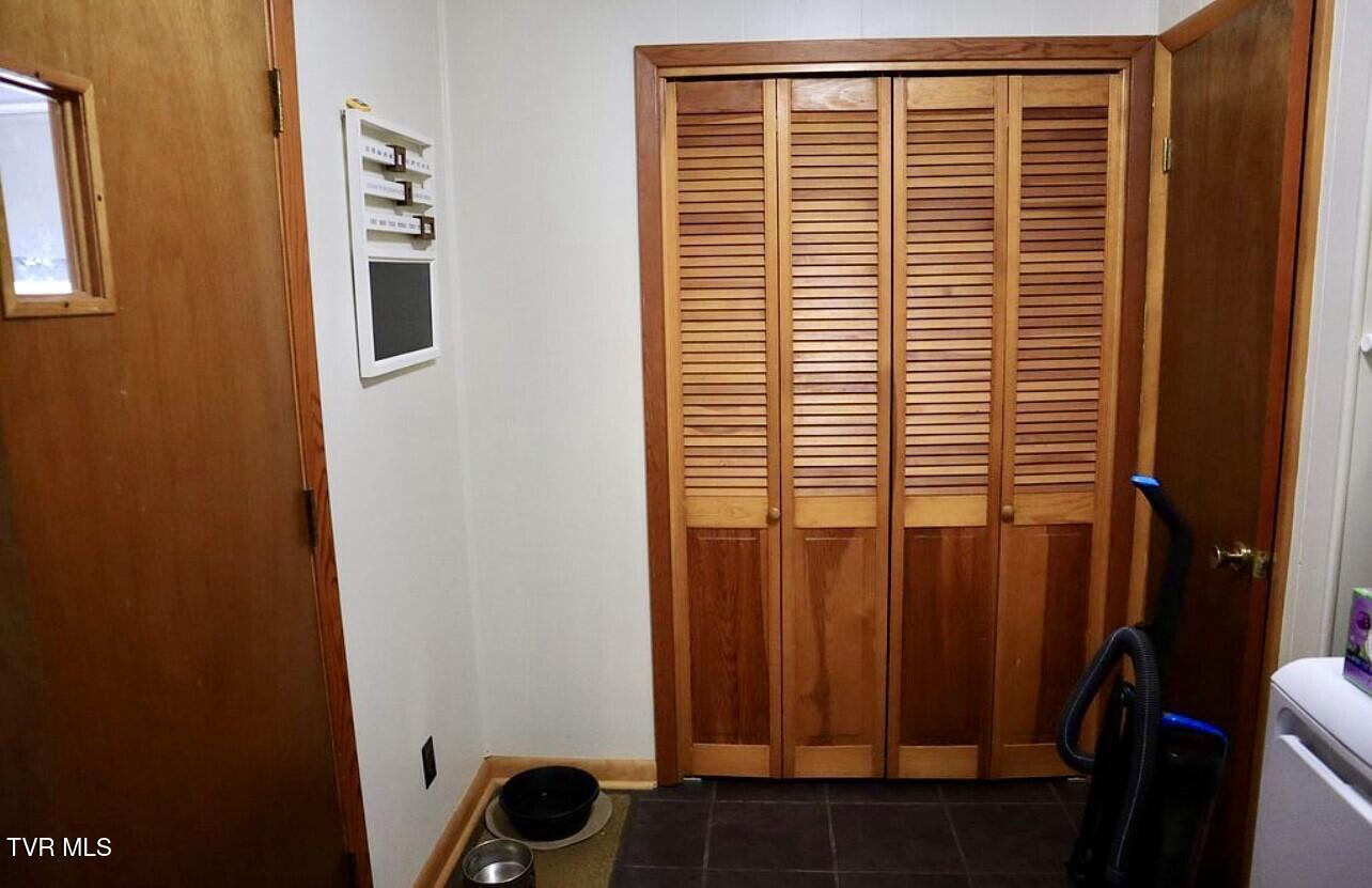 3219 Dungannon Road Coeburn, VA 24230 - Photo 20 of 65 Room