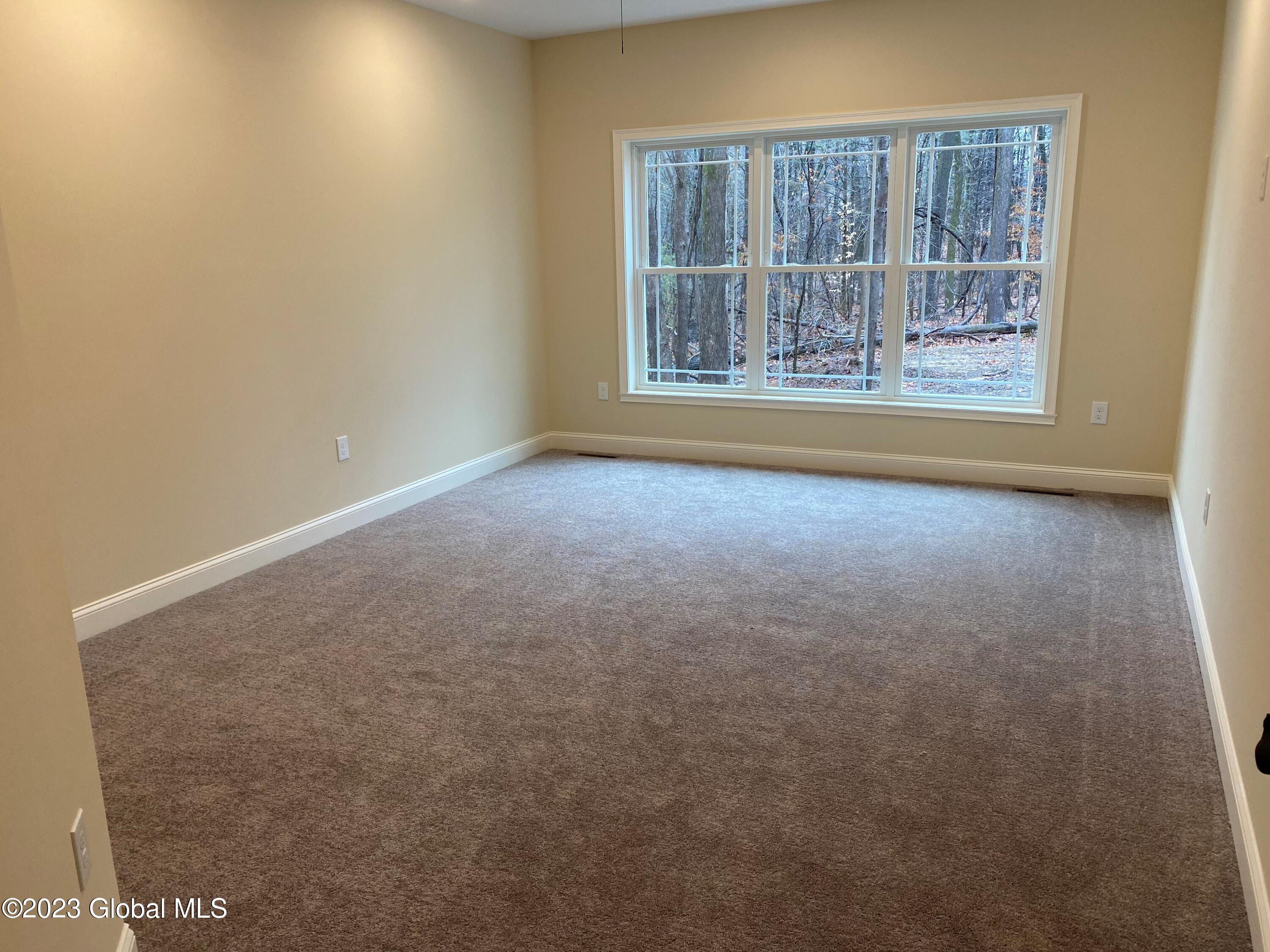 11 Kasper Drive Halfmoon, NY 12065 - Photo 8 of 16 11 Kasper Dr 7