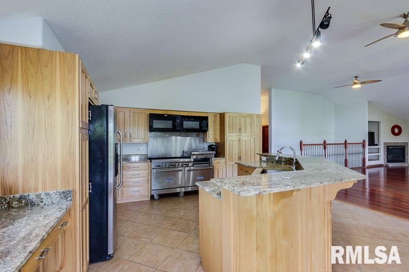 1505 State Avenue Hampton, IL 61256 - Photo 11 of 24 Gallery Image 11