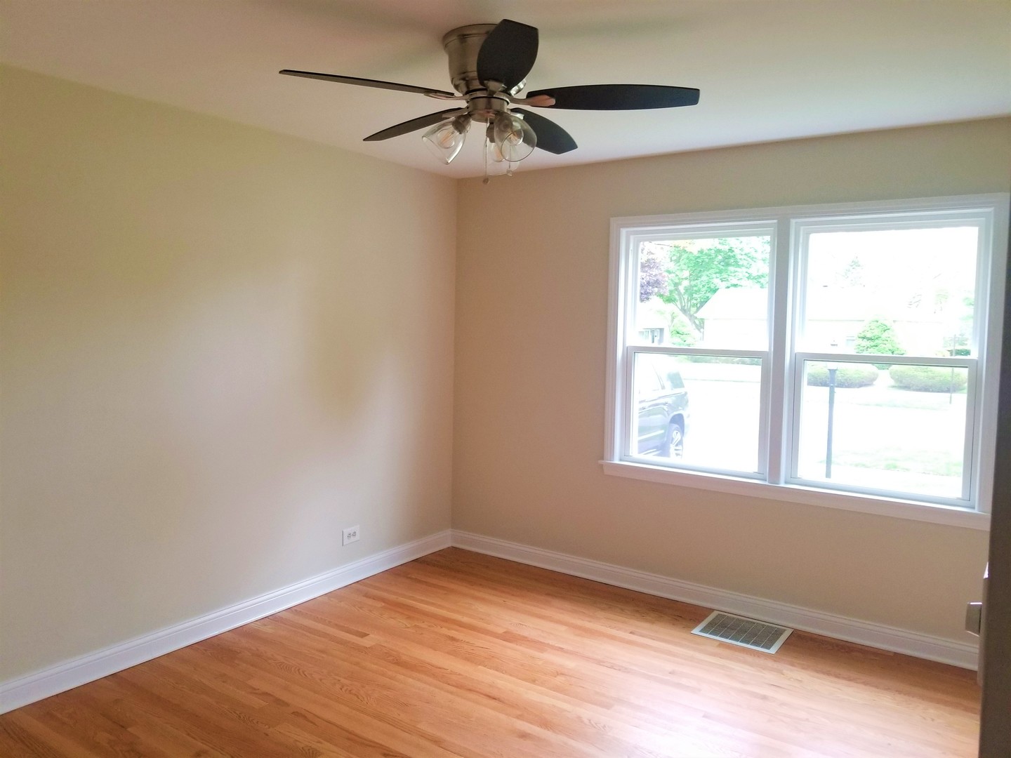 120 North Maple Street Mount Prospect, IL 60056 - Photo 6 of 20