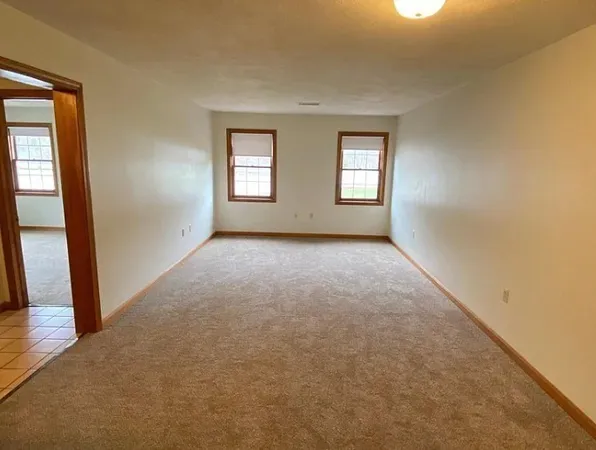 $2,175 | 132 Tyngsboro Road, Unit 1, Chelmsford, MA 01863