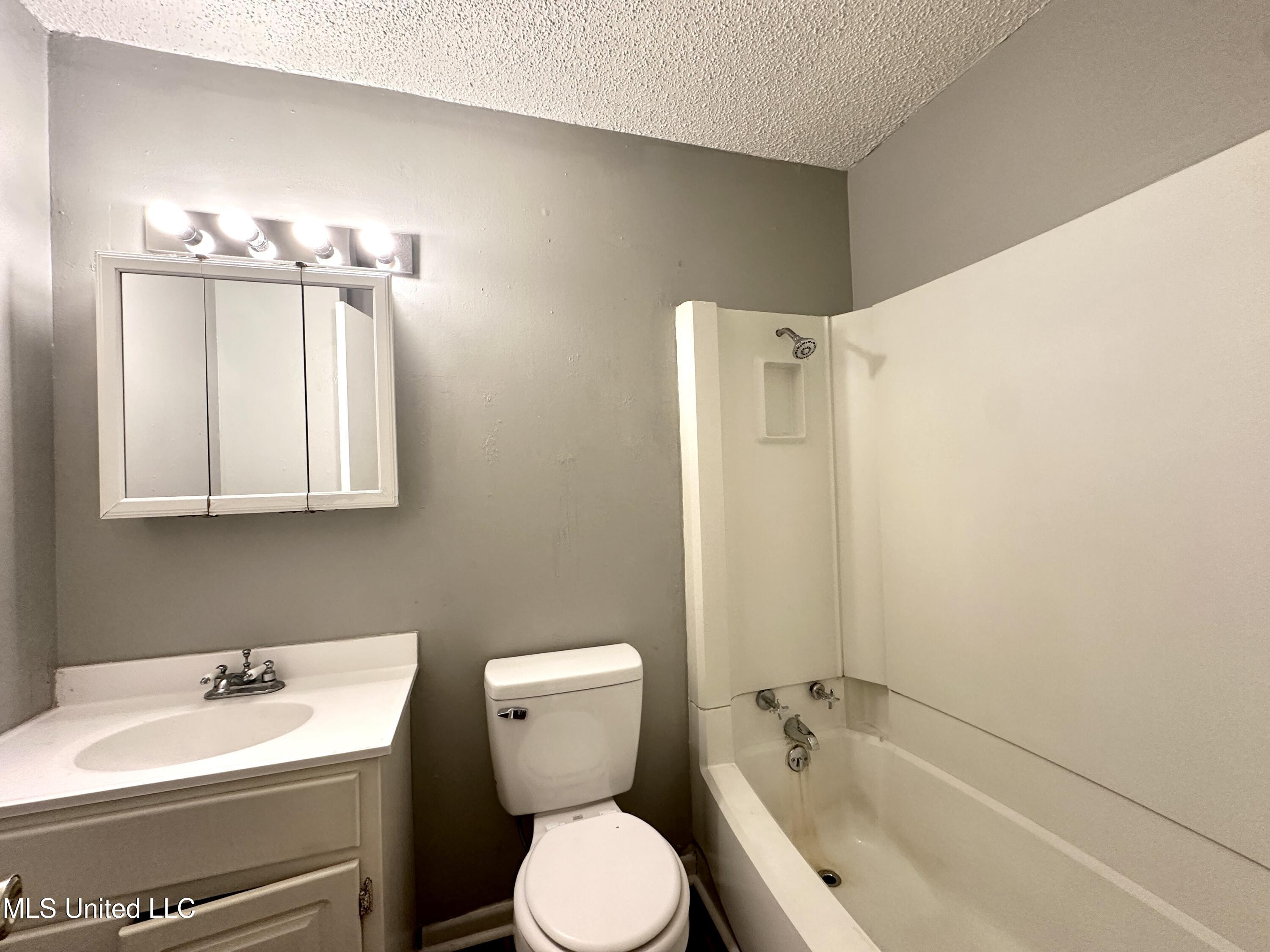 109 11th Street McComb, MS 39648 - Photo 11 of 17 IMG_9113