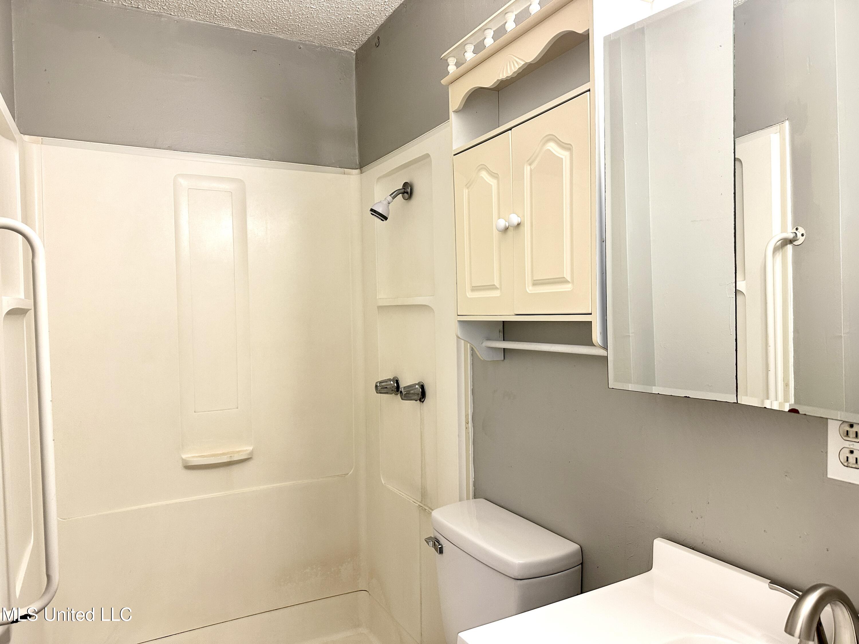 109 11th Street McComb, MS 39648 - Photo 9 of 17 IMG_9109