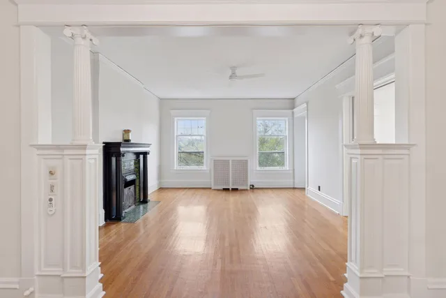 $339,000 | 614 Grand Avenue, Unit 3EE, St. Paul, MN 55102