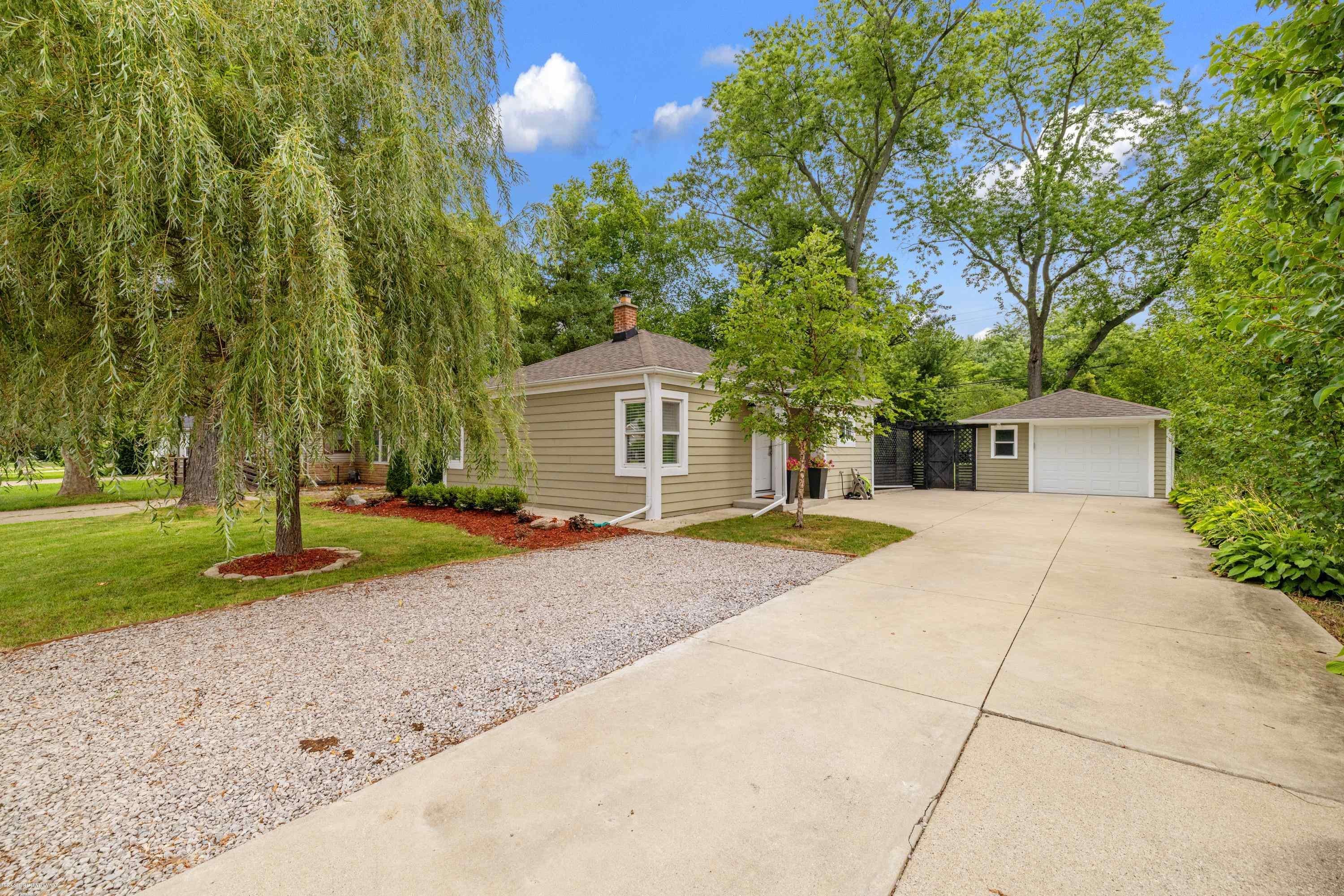 3239 Crooks Road Rochester Hills, MI 48309 - Photo 5 of 41 Gallery Image 5