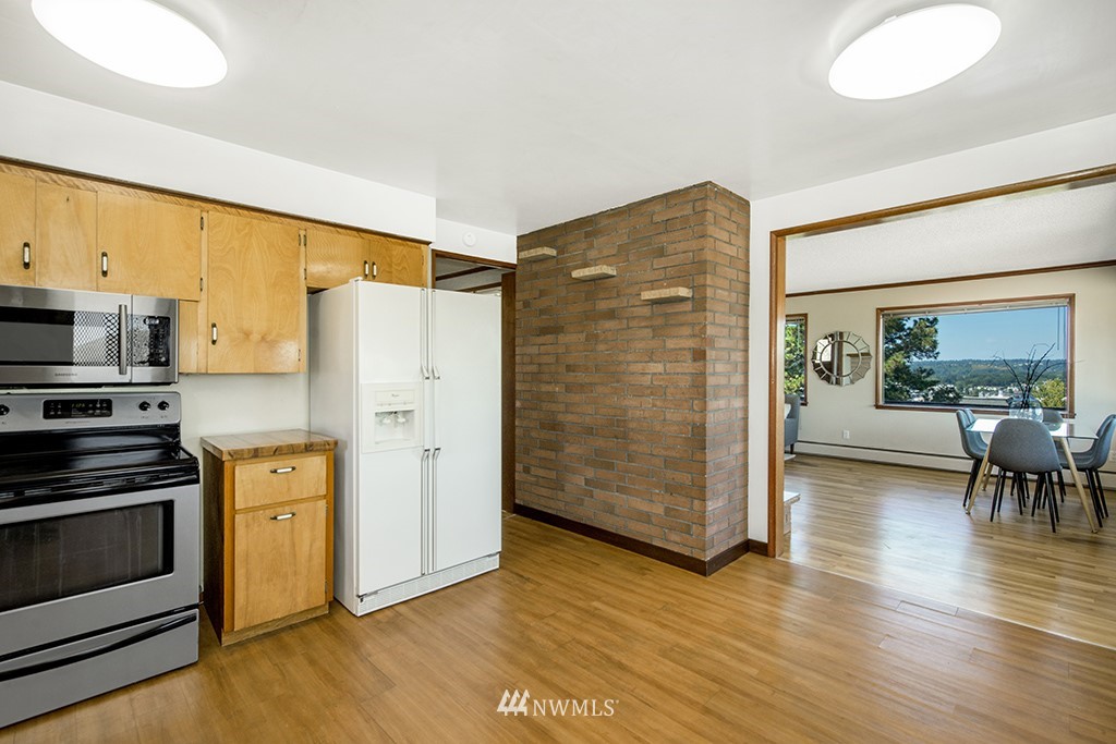 439 Renton Avenue South Renton, WA 98057 - Photo 11 of 31