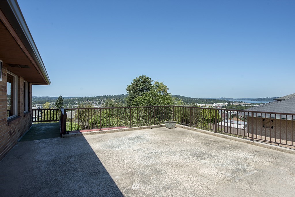 439 Renton Avenue South Renton, WA 98057 - Photo 26 of 31