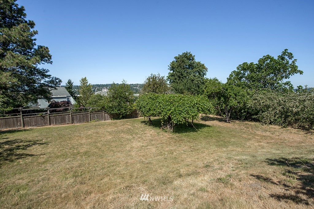 439 Renton Avenue South Renton, WA 98057 - Photo 30 of 31