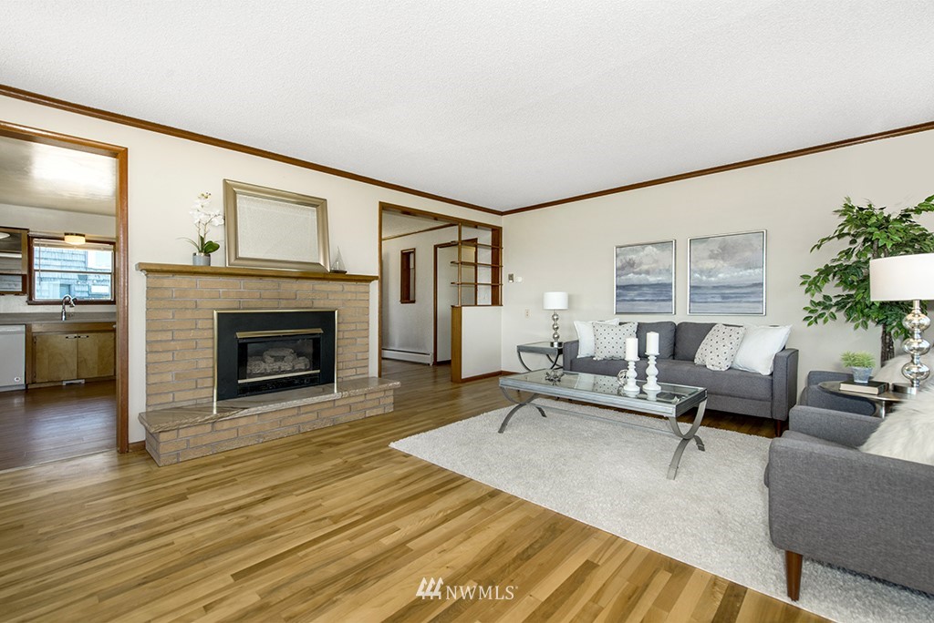 439 Renton Avenue South Renton, WA 98057 - Photo 5 of 31
