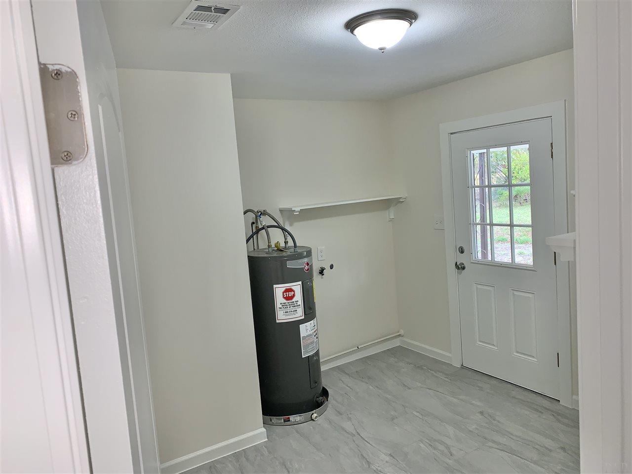 908 Decatur Avenue Pensacola, FL 32507 - Photo 13 of 22 Gallery Image 13