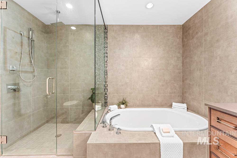 3005 W Crescent, Unit 302 Boise, ID 83706 - Photo 11 of 22