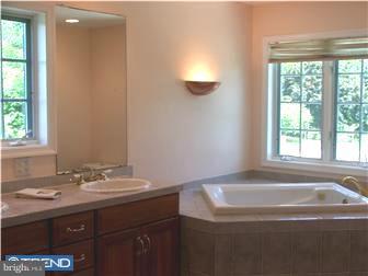 565 Deer Pointe Road West Chester, PA 19382 - Photo 10 of 12 Gallery Image 10