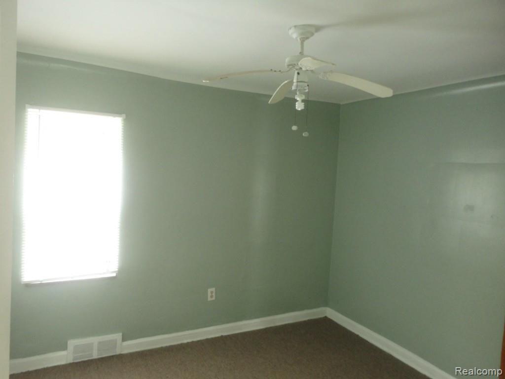 21120 Doepfer Road Warren, MI 48091 - Photo 13 of 22