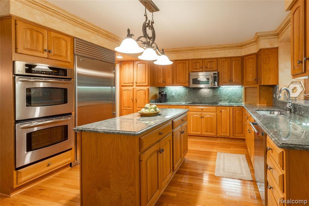 45 Vaughan-Ridge Road Bloomfield Hills, MI 48304 - Photo 19 of 45