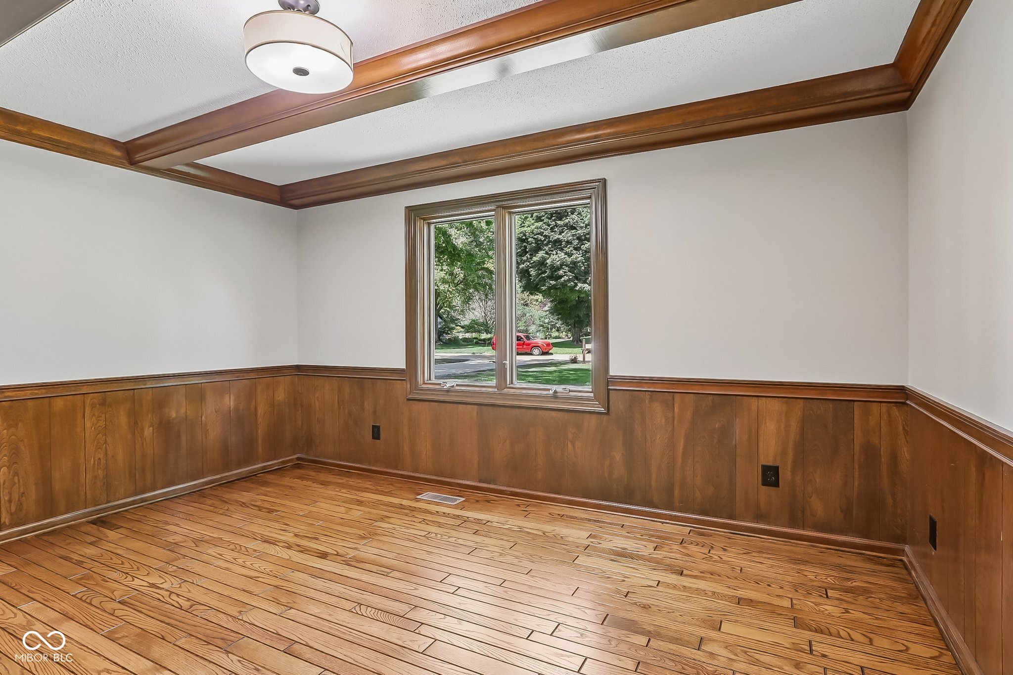 1853 Winding Ridge Court Indianapolis, IN 46217 - Photo 20 of 44 Gallery Image 20