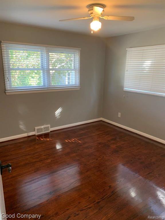 3930 Amherst Road Royal Oak, MI 48073 - Photo 14 of 20
