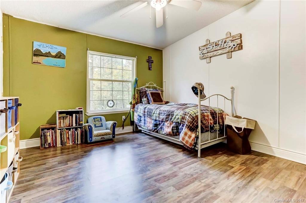 2111 Hart Road Charlotte, NC 28214 - Photo 17 of 23 Gallery Image 17
