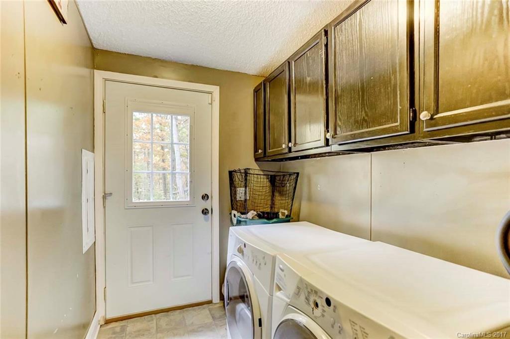 2111 Hart Road Charlotte, NC 28214 - Photo 18 of 23 Gallery Image 18