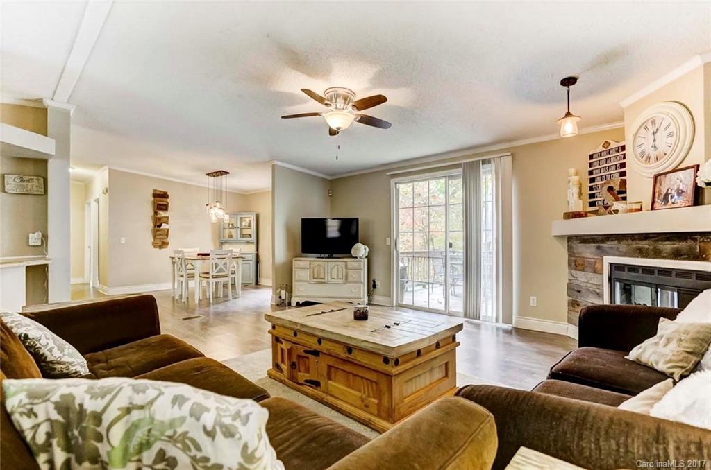 2111 Hart Road Charlotte, NC 28214 - Photo 5 of 23 Gallery Image 5