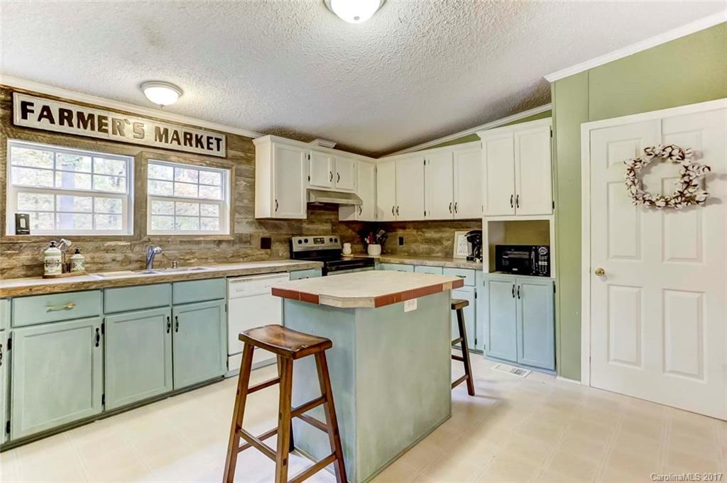 2111 Hart Road Charlotte, NC 28214 - Photo 7 of 23 Gallery Image 7