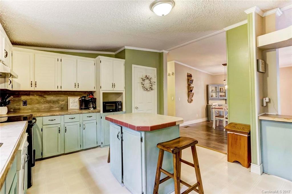 2111 Hart Road Charlotte, NC 28214 - Photo 9 of 23 Gallery Image 9