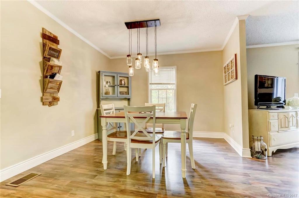 2111 Hart Road Charlotte, NC 28214 - Photo 10 of 23 Gallery Image 10