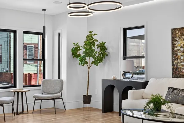 $2,549,900 | 29 Line Street, Cambridge, MA 02138