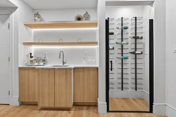 $2,549,900 | 29 Line Street, Cambridge, MA 02138