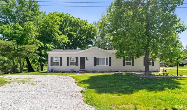 $174,700 | 414 Highway 64, Oakland City, IN 47660