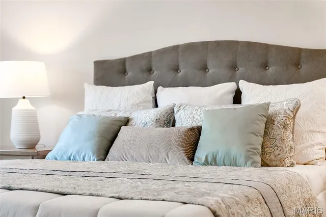 $285,900 | 155 Southern Oaks Drive, Unit 7A, St. Charles, MO 63303