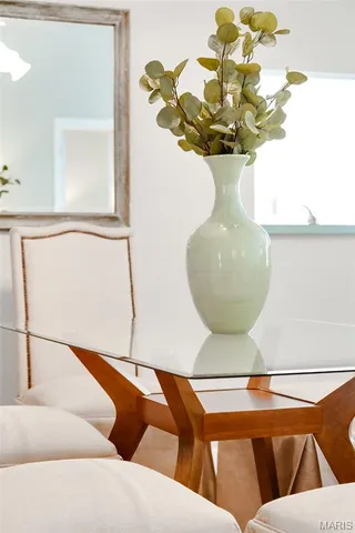 $285,900 | 155 Southern Oaks Drive, Unit 7A, St. Charles, MO 63303