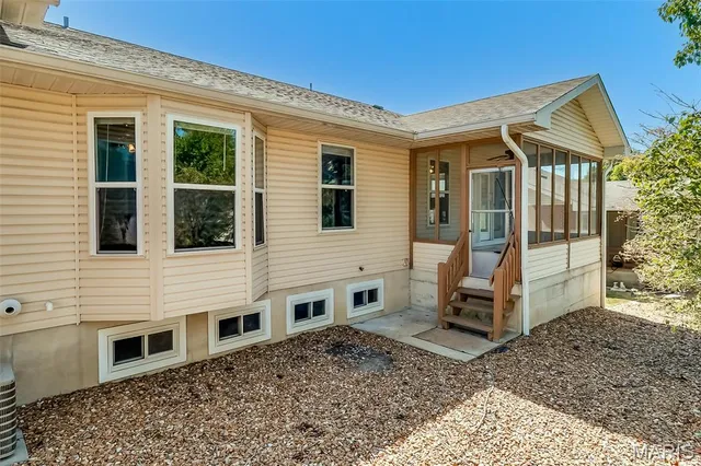 $285,900 | 155 Southern Oaks Drive, Unit 7A, St. Charles, MO 63303