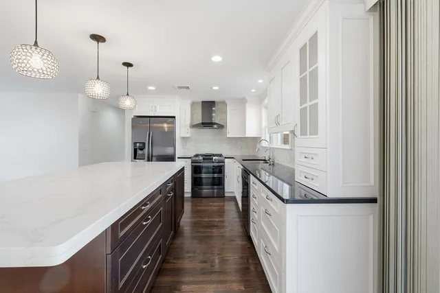 $889,000 | 20 Mulhall Drive, Ashland, MA 01721