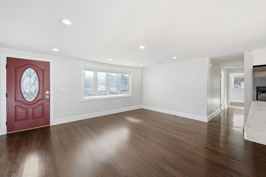 20 Mulhall Drive Ashland, MA 01721 - Photo 12 of 36