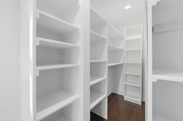 $889,000 | 20 Mulhall Drive, Ashland, MA 01721