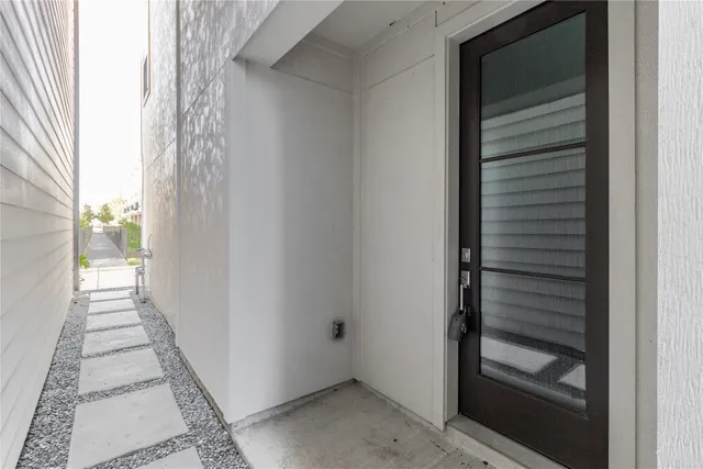 $3,000 | 1284 North Post Oak Road, Unit A, Houston, TX 77055